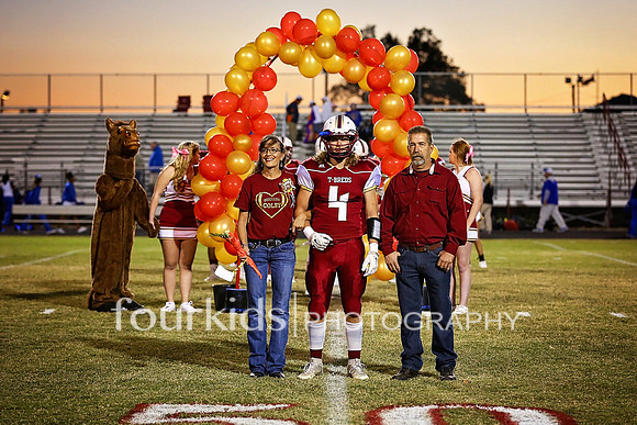 SAHS_Senior_Night_10-21-16_0027 copy