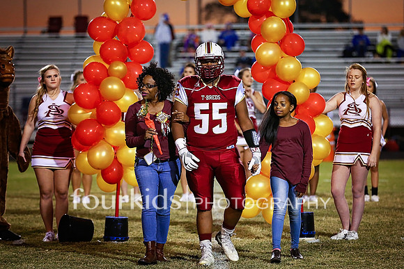SAHS_Senior_Night_10-21-16_0046 copy