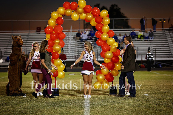 SAHS_Senior_Night_10-21-16_0070 copy
