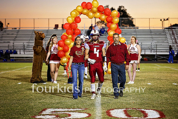 SAHS_Senior_Night_10-21-16_0024 copy